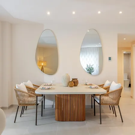 Banus - Banus - Dama De Noche - Fully Renovated Designer 2br - 2ba - Large Outdoor Terrace With Dining Area - Bright & Modern - Brand New Furniture & Appliances - S Pools - Ideal For Families شقة *