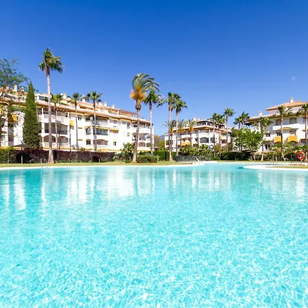 Banus - Banus - Dama De Noche - Fully Renovated Designer 2br - 2ba - Large Outdoor Terrace With Dining Area - Bright & Modern - Brand New Furniture & Appliances - S Pools - Ideal For Families