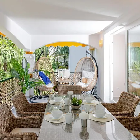 Banus - Banus - Dama De Noche - Fully Renovated Designer 2br - 2ba - Large Outdoor Terrace With Dining Area - Bright & Modern - Brand New Furniture & Appliances - S Pools - Ideal For Families * ماربيا